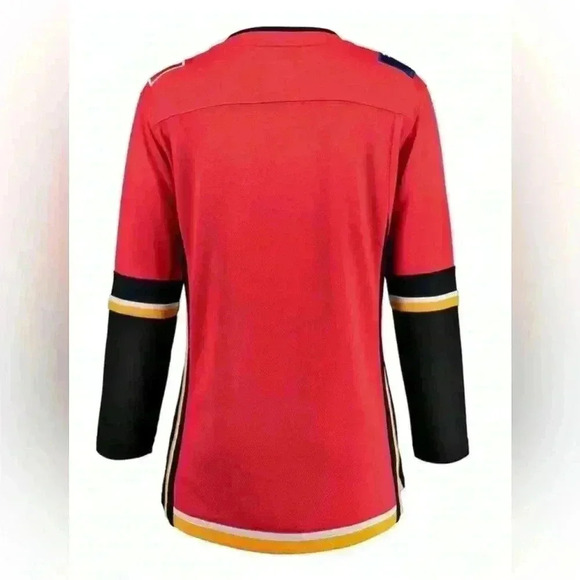 🆕Women | Calgary Flames Jersey - Picture 3 of 16